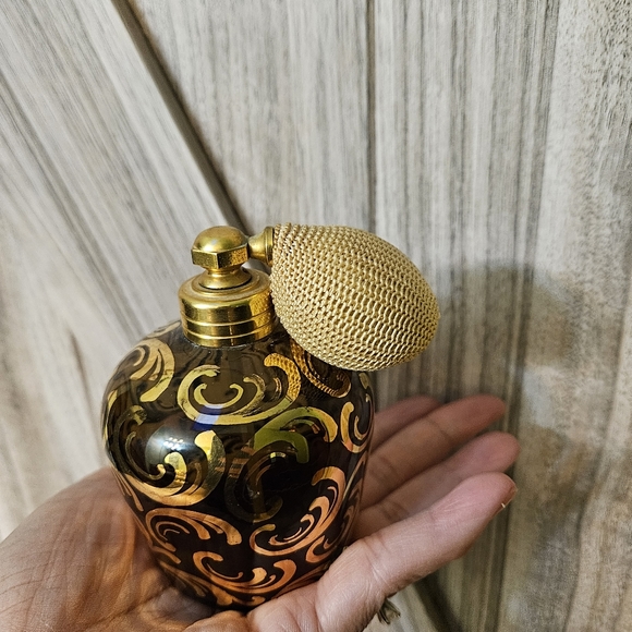 Irice Vintage  Czechoslovakian Glass Atomizer 1940 Perfume Bottle, Hand Painted  - Picture 4 of 13